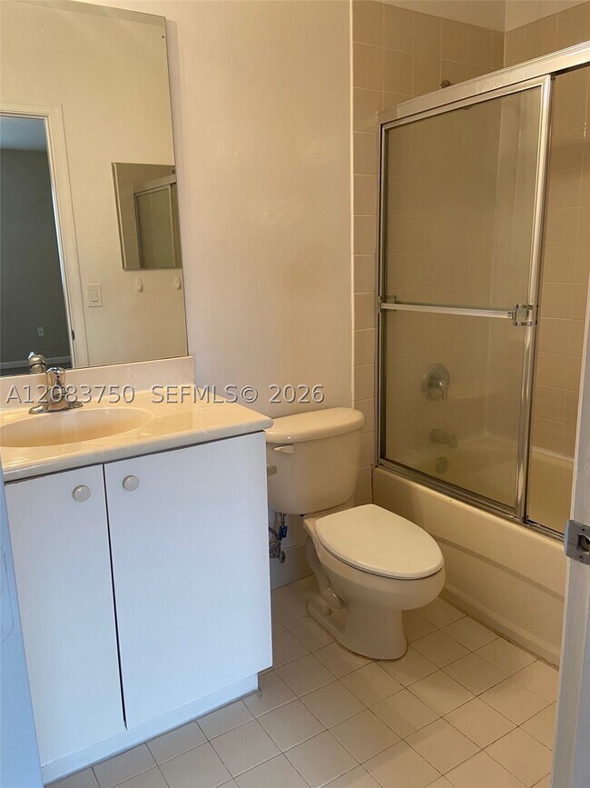 Building Photo - 8237 SW 25th Ct
