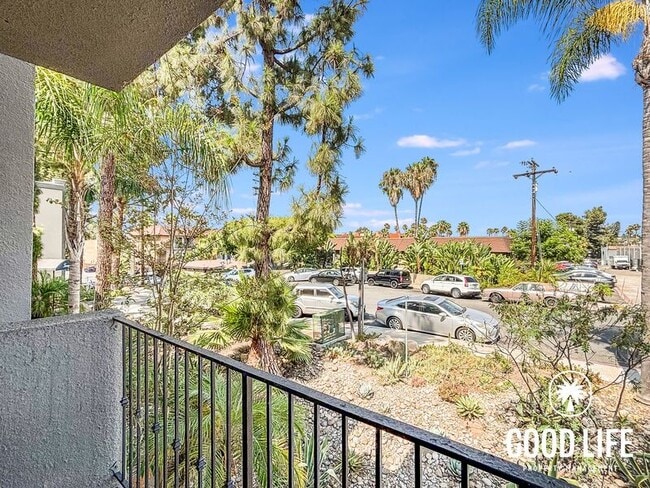 Building Photo - 4860 Rolando Ct