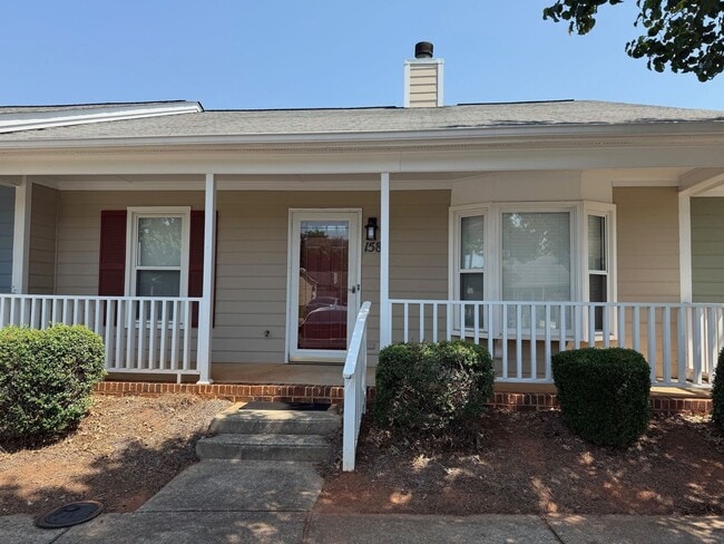 Primary Photo - 814 Guilford College Rd