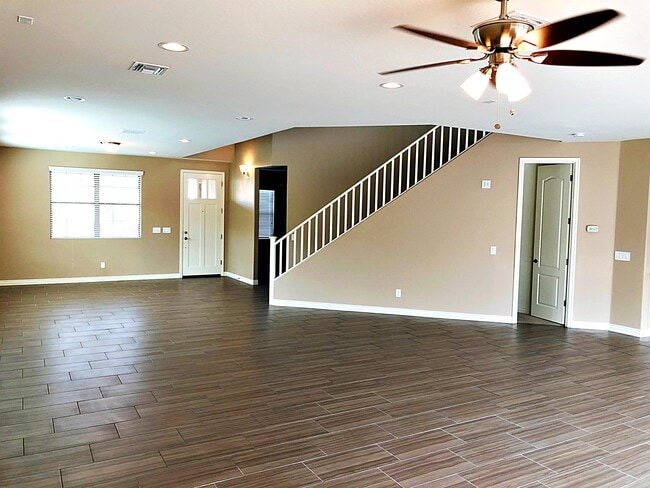 Building Photo - 1485 W Sea Fog Dr