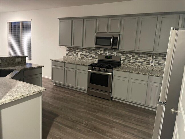 Building Photo - 5007 Dunstable Manor Ln