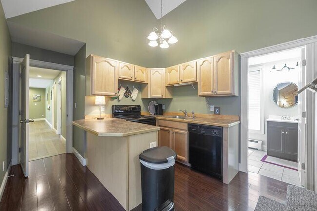 Building Photo - 398 Sam Allen Rd