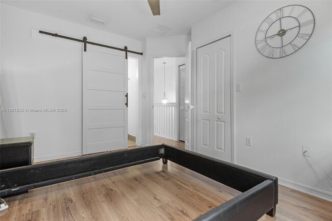 Building Photo - 12905 SW 31st Ct