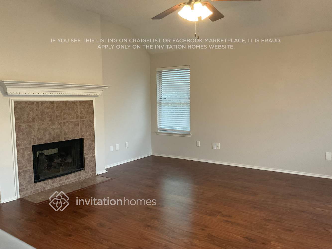 Building Photo - 1405 Country Ln