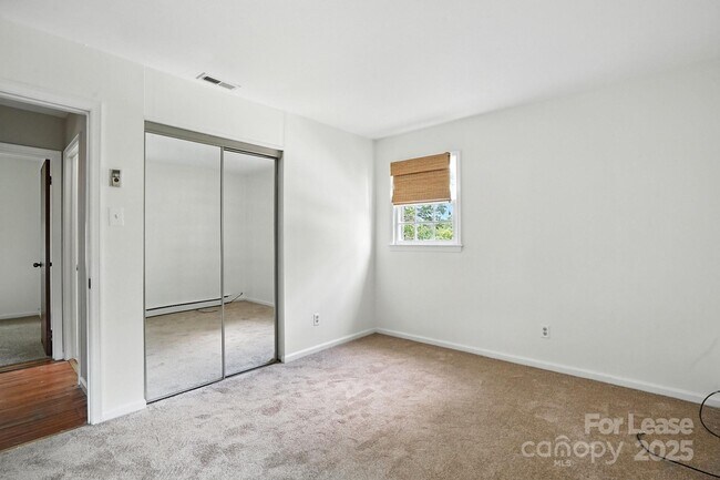 Building Photo - 701 Gaywood Dr