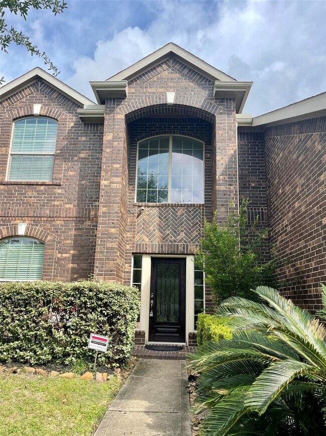 Primary Photo - 20801 Sheridan Heights Ln