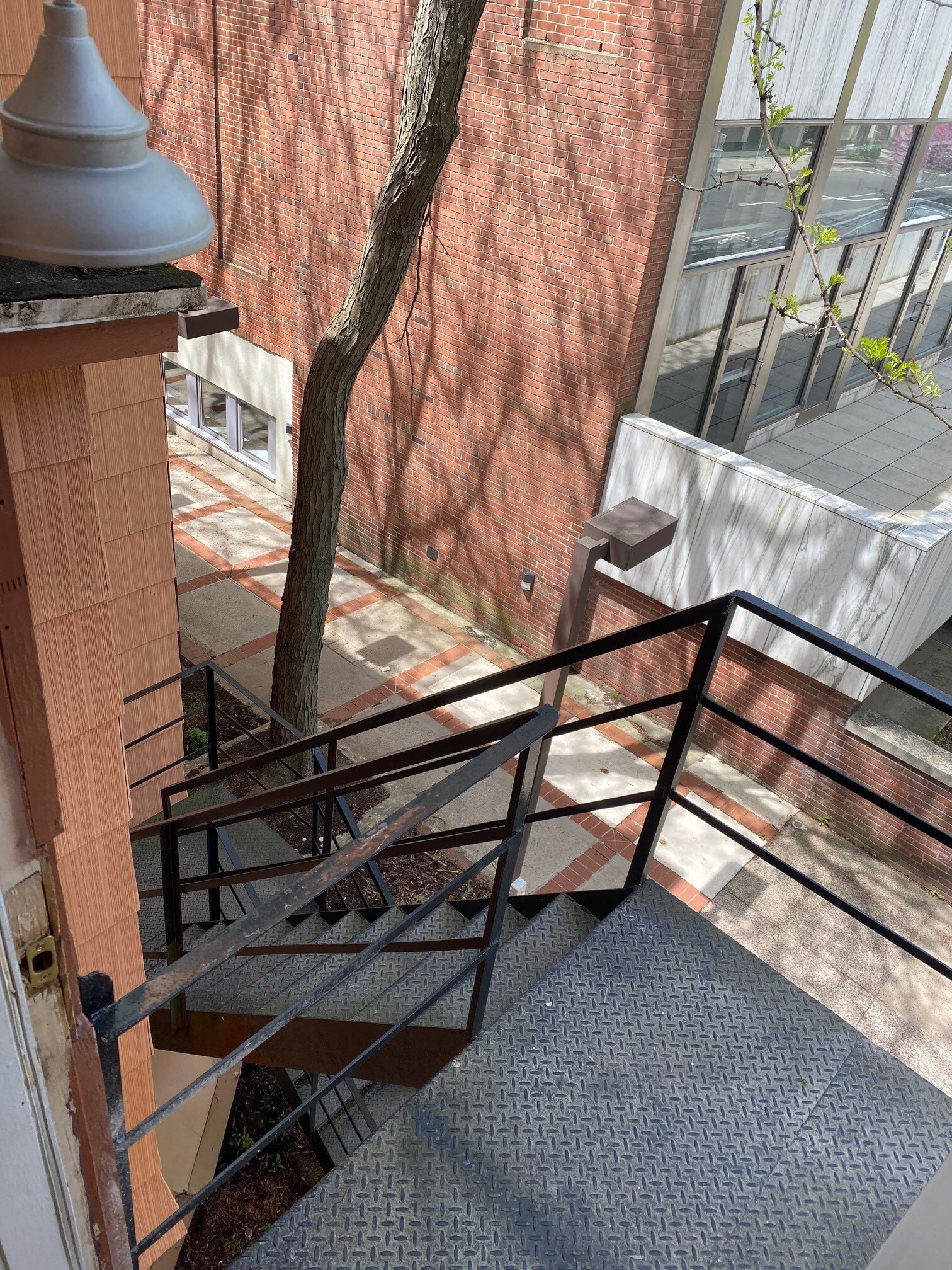 Building Photo - 1150 Chapel St