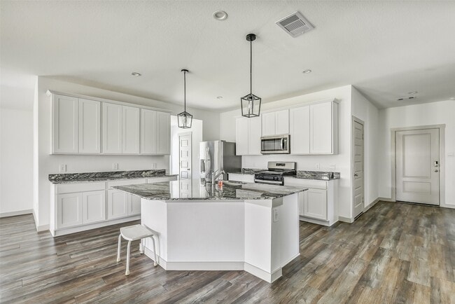 Building Photo - 1004 Great Barracuda Ln