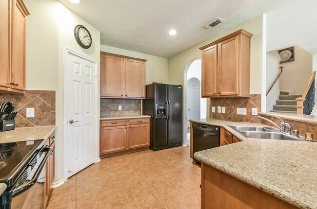 Building Photo - 14 Harbinger Ct