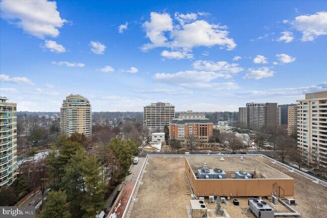 Building Photo - 4601 N Park Ave