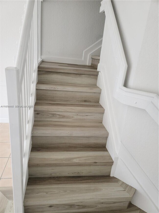 Building Photo - 17650 NW 73rd Ave