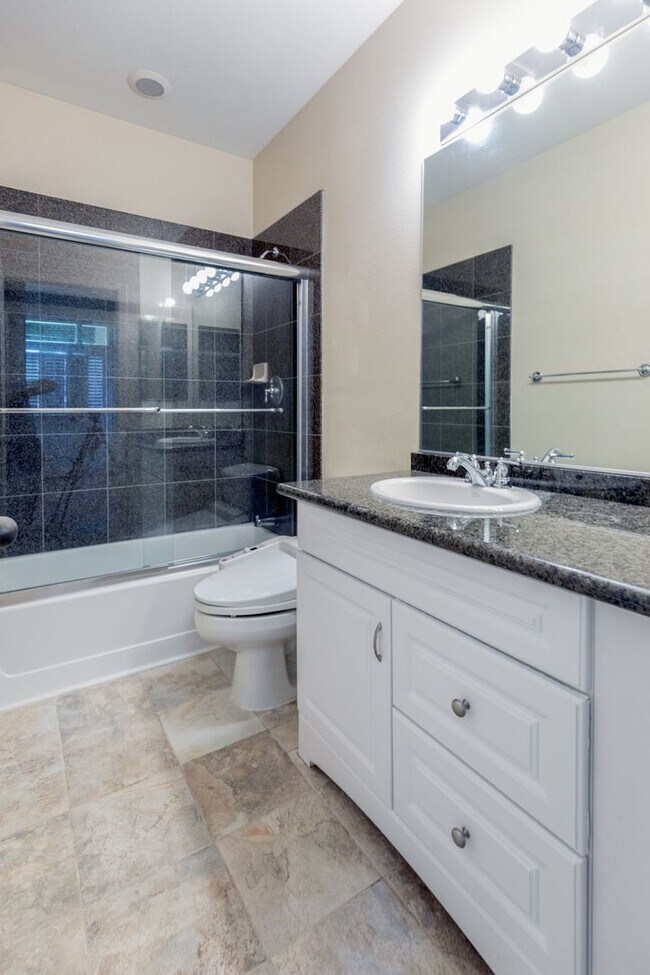 Building Photo - Ko Olina Resort Living - Unfurnished Coconut Plantation "Palm" Townhome