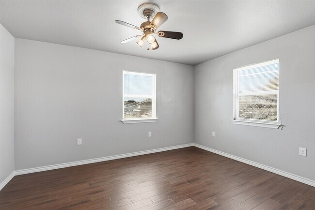 Building Photo - 3201 McCart Ave