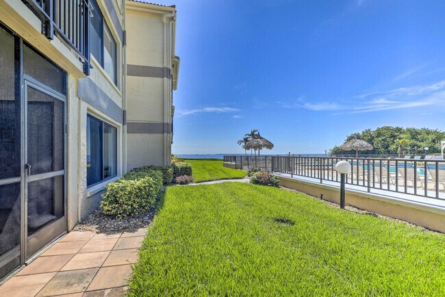 Building Photo - 6372 Palma Del Mar Blvd S