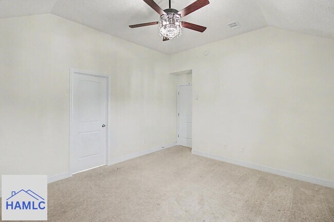 Building Photo - 965 Meloney Dr
