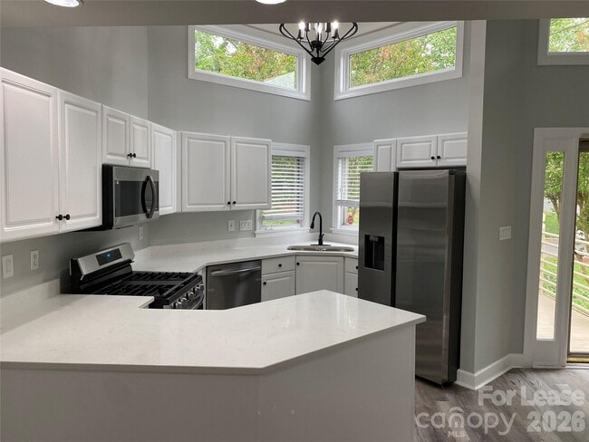 Building Photo - 14550 Waterside Dr