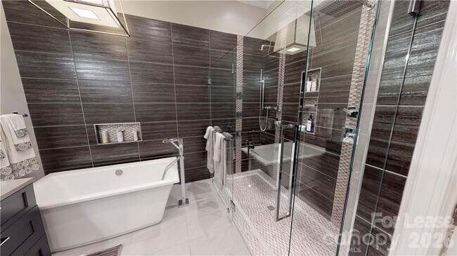 Building Photo - 3112 Ethereal Ln