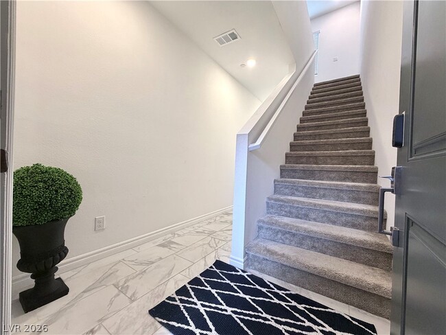 Building Photo - 3289 Vasco Fls Ave