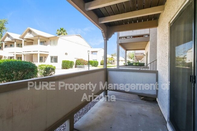 Building Photo - 616 S Hardy Dr