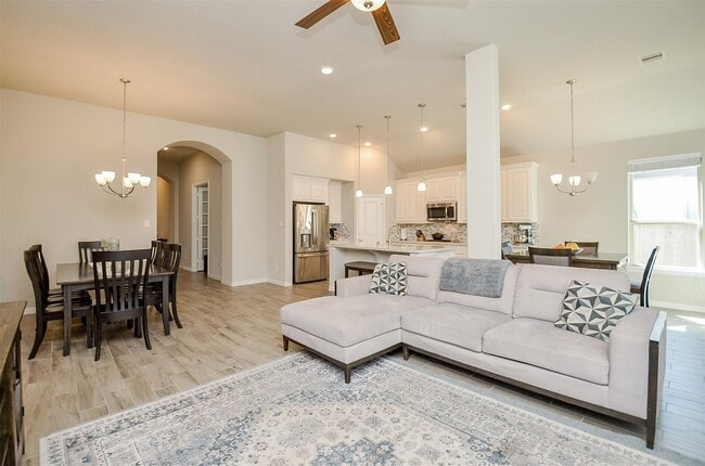 Building Photo - 7830 Trinity Rose Ct