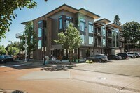Building Photo - Modern Midtown Living | 2 Bed, 2 Bath Near...