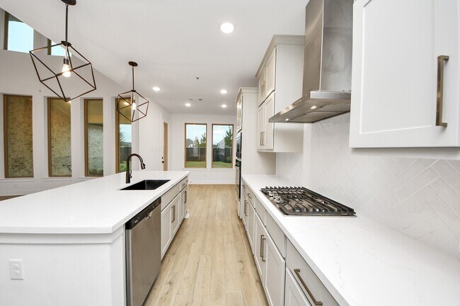 Building Photo - 20926 White Rock Crk Dr