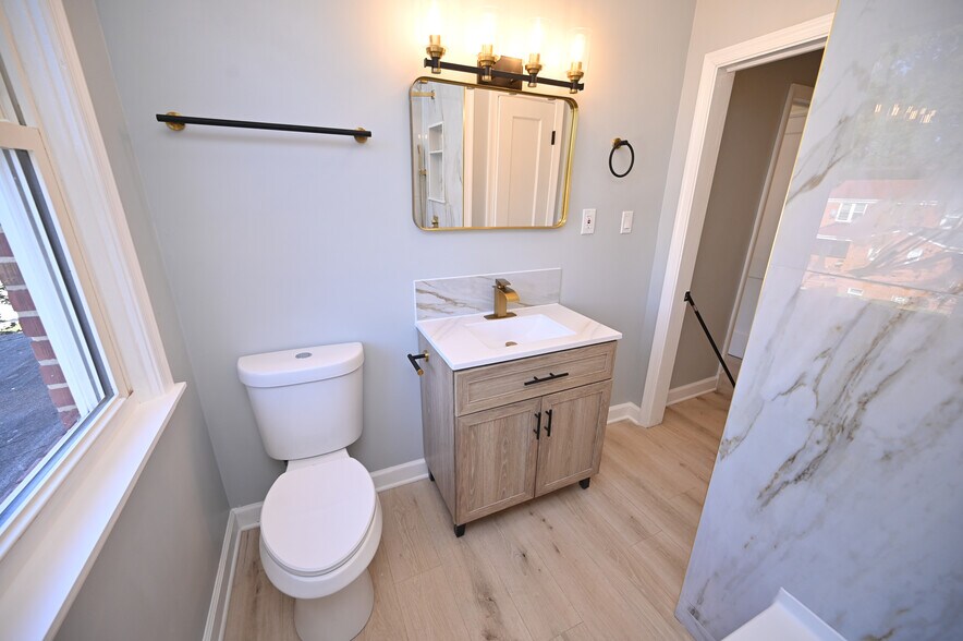 Building Photo - 3405 Ludgate Rd