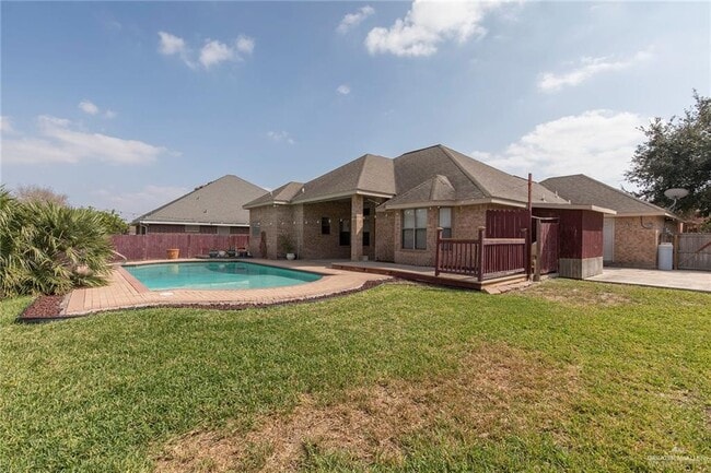 Building Photo - 33-25 1/2 E St