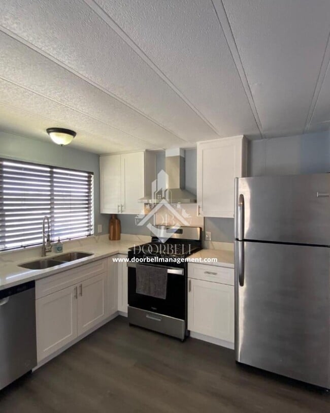 Building Photo - 21633 Monument Dr