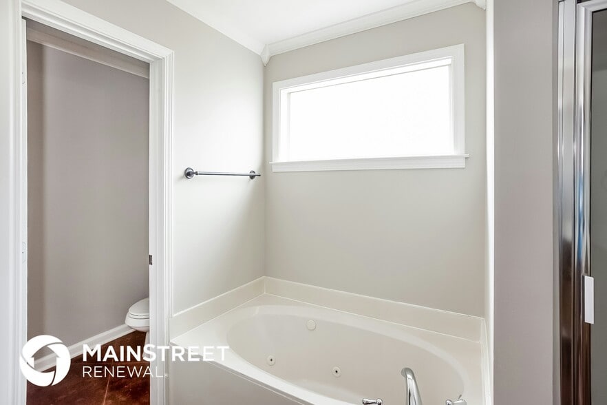 Building Photo - 4183 Chaucer Dr