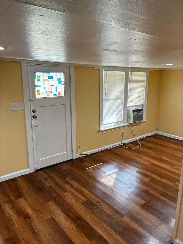 Building Photo - 4721 Alpha Ave