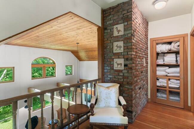 Building Photo - 51 Dusty Ridge Rd