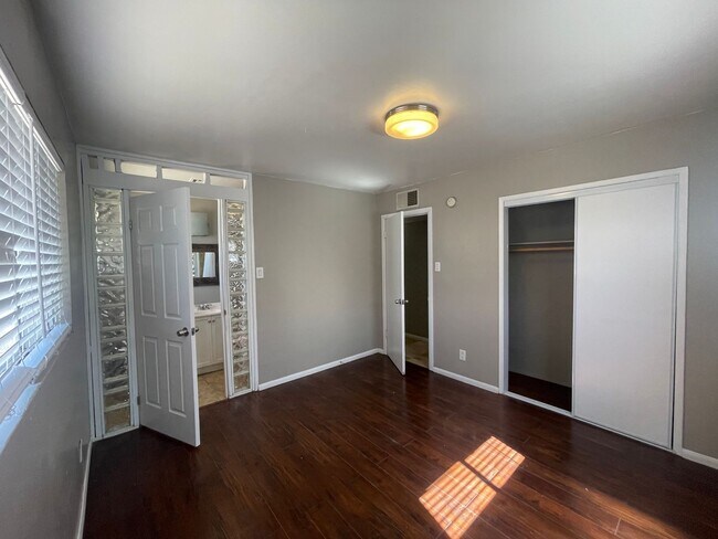 Building Photo - Don't Let This One Slip Away! 3 Bedroom 2 ...