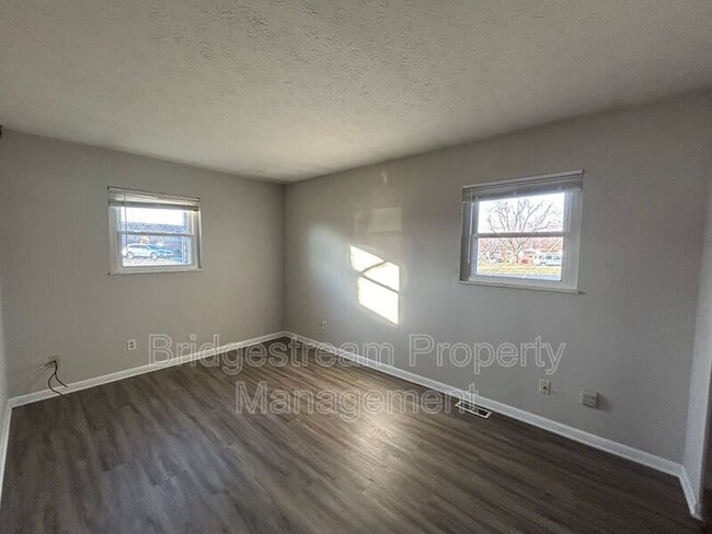 Building Photo - 1331 Arrowhead Trail