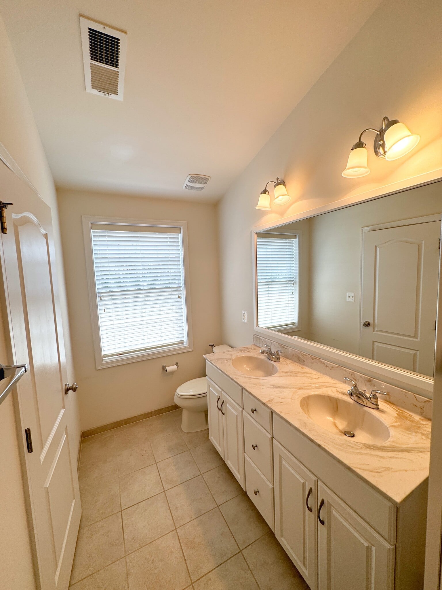 Building Photo - 23347 Carters Meadow Ter