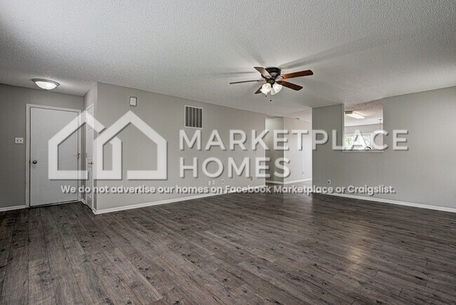 Building Photo - 2108 Bridlewood Dr