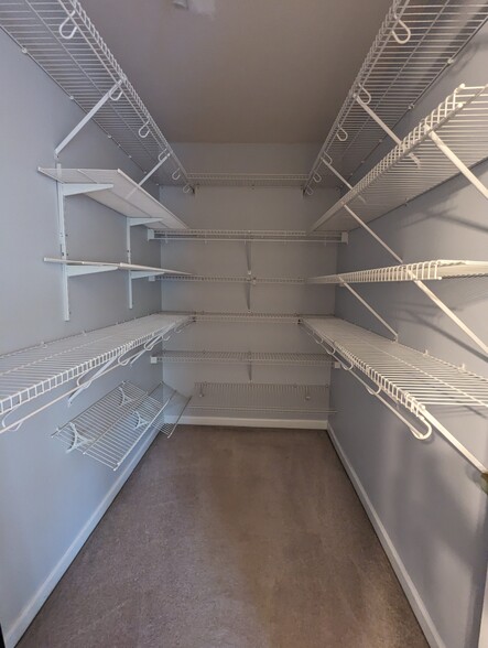 2nd bedroom closet - 106 Chandler Chase Ct