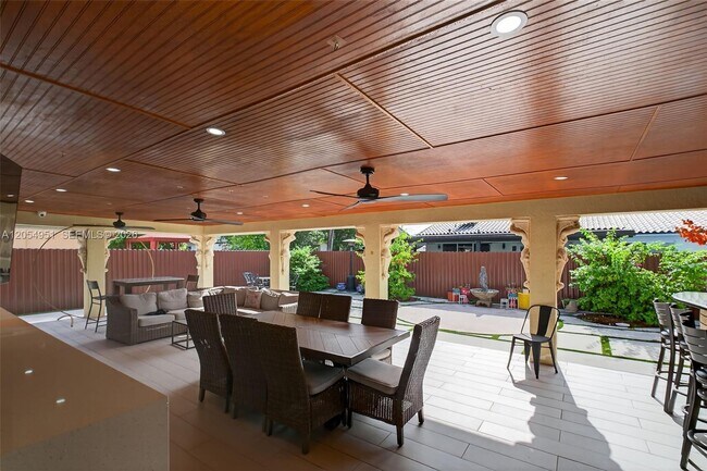 Building Photo - Southwest 127th Avenue, Miami, FL 33175 - 3 BR 2.5 BA single-family home