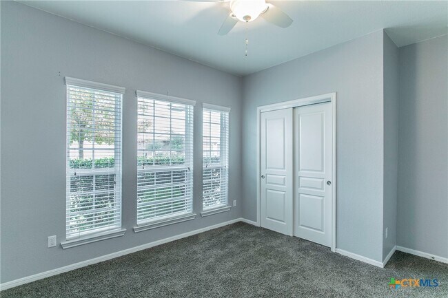 Building Photo - 1603 Neuberry Cliffe