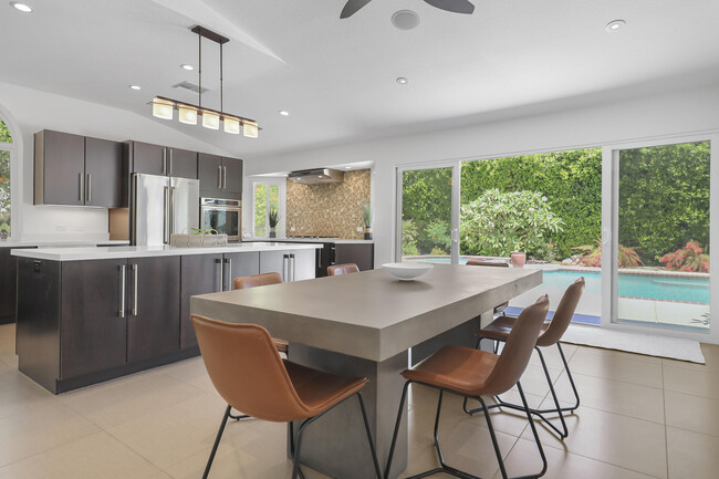 Building Photo - 70825 Ironwood Dr
