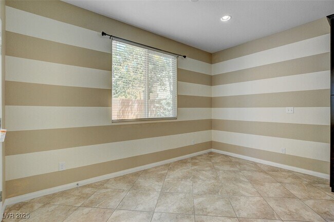 Building Photo - 10984 Sardinia Sands Dr