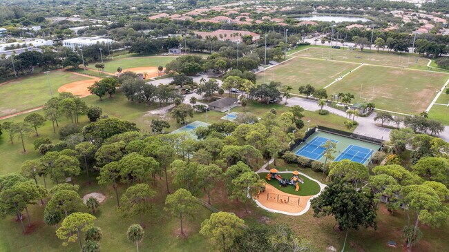 Building Photo - 231 Cypress Point Dr