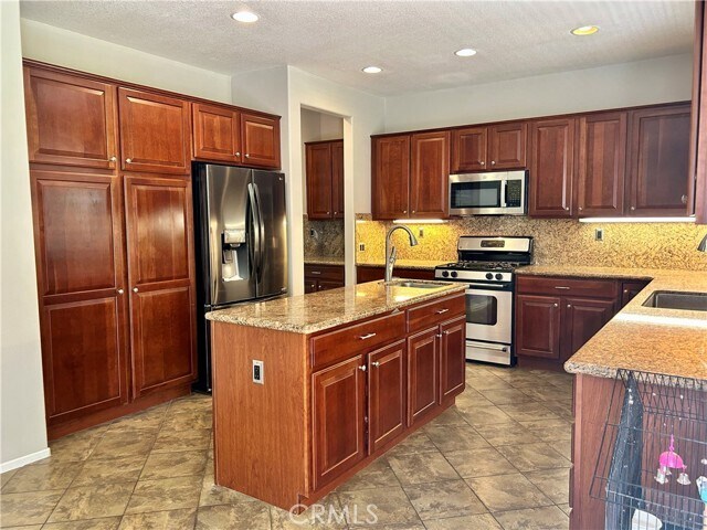 Building Photo - 30809 Lilac Cir
