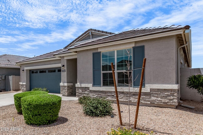 Building Photo - 37668 W San Alvarez Ave