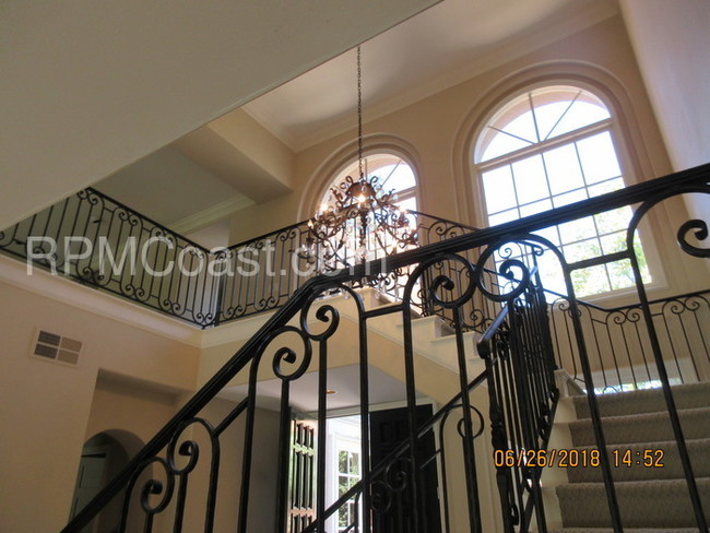 Building Photo - Exclusive Belcourt Newport Beach