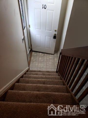 Building Photo - 10 Nicholas Ct