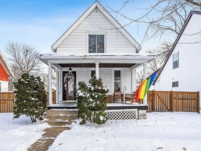 Building Photo - 3 bedroom house in Cherokee Park St. Paul