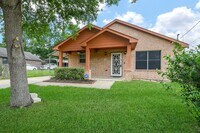 Building Photo - 712 Avenue F