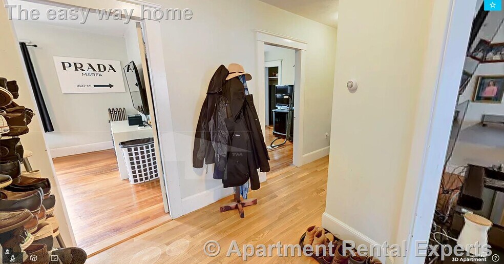 Building Photo - 18 Bond St