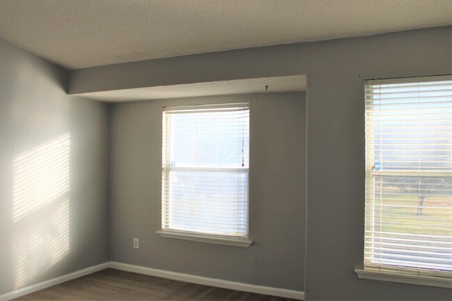 Building Photo - 791 Assisi Ln